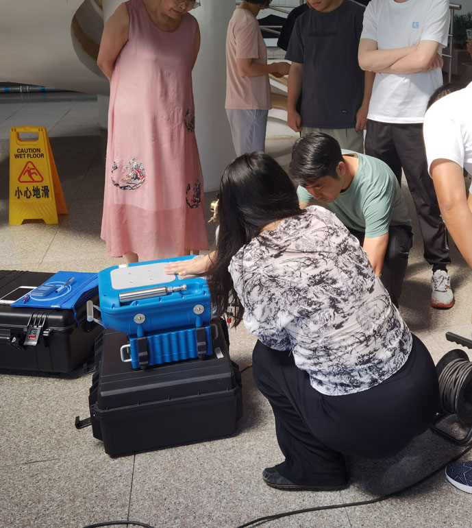 溫嶺市環(huán)境監(jiān)測(cè)站PF-300非甲烷總烴分析儀交付驗(yàn)收